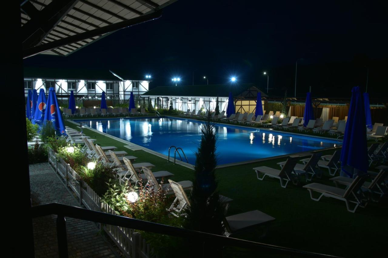 Hotel Lubenska Sloboda Olshanka Exterior photo